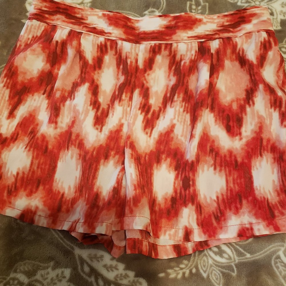 Takara Red/White Flowy Shorts - Picture 4 of 10